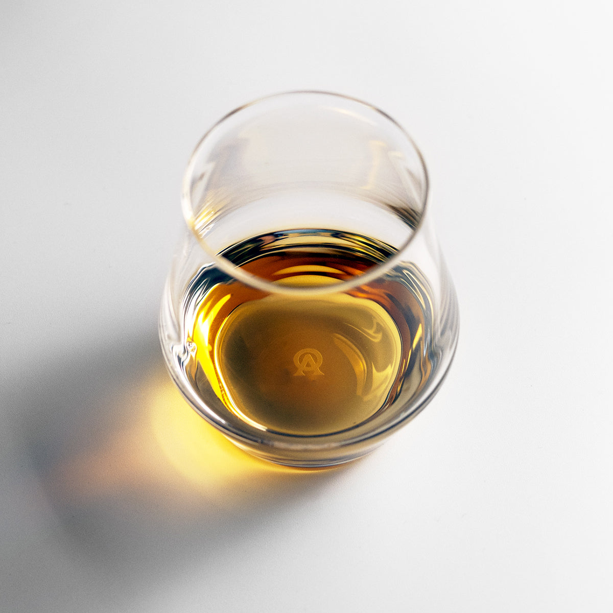 Whiskey Glass: Aged & Ore's Neat Traveler – The Right Spirit